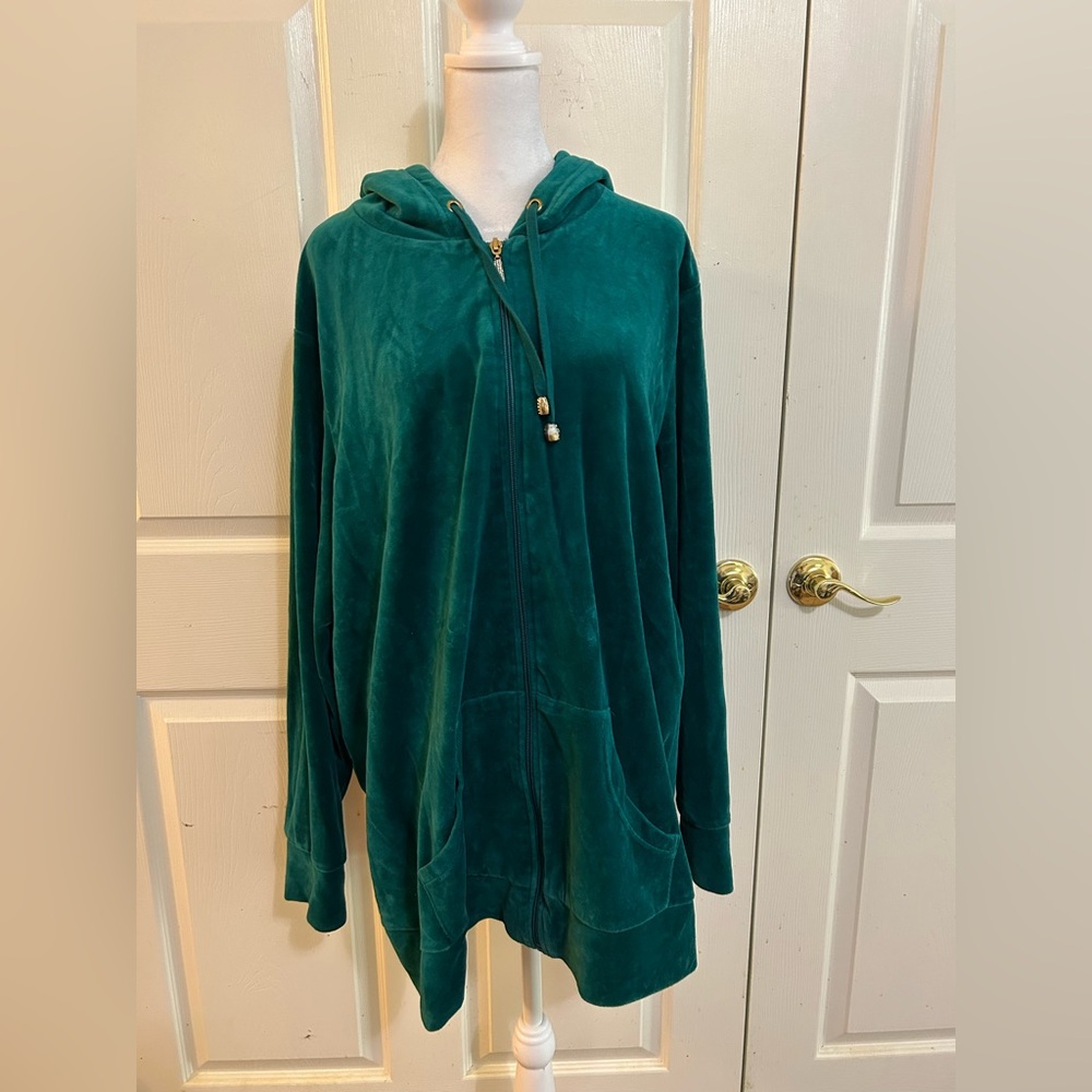 Avenue emerald green velour hoodie, size 30/32